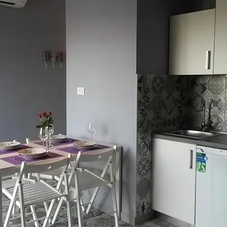 Home Lotus Flower Labin  Exterior photo